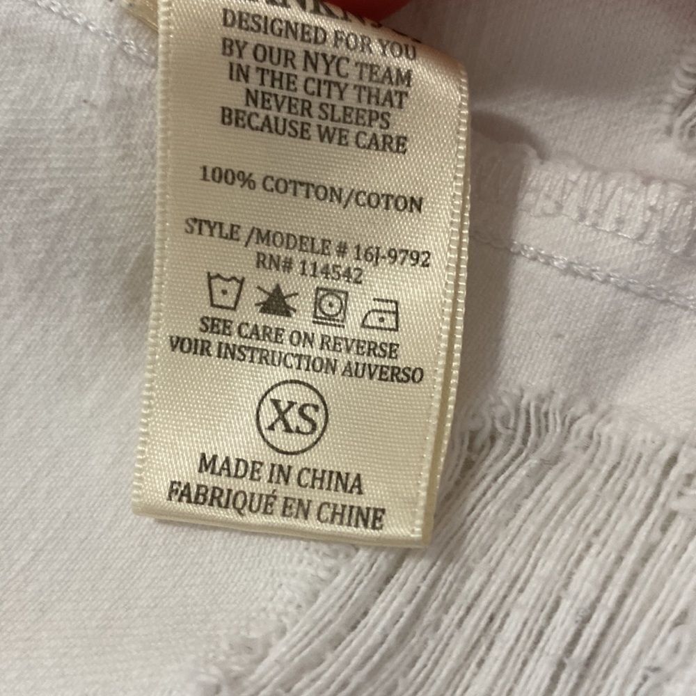 Blank NYC white ripped jean jacket - Picture 7 of 7